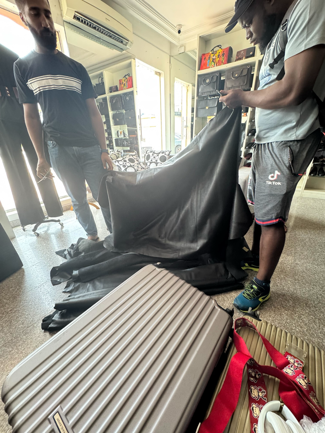 ラゴス遠征レポート!灼熱のソフトボール大会と、ナイジェリア製グローブへの確かな手応え!